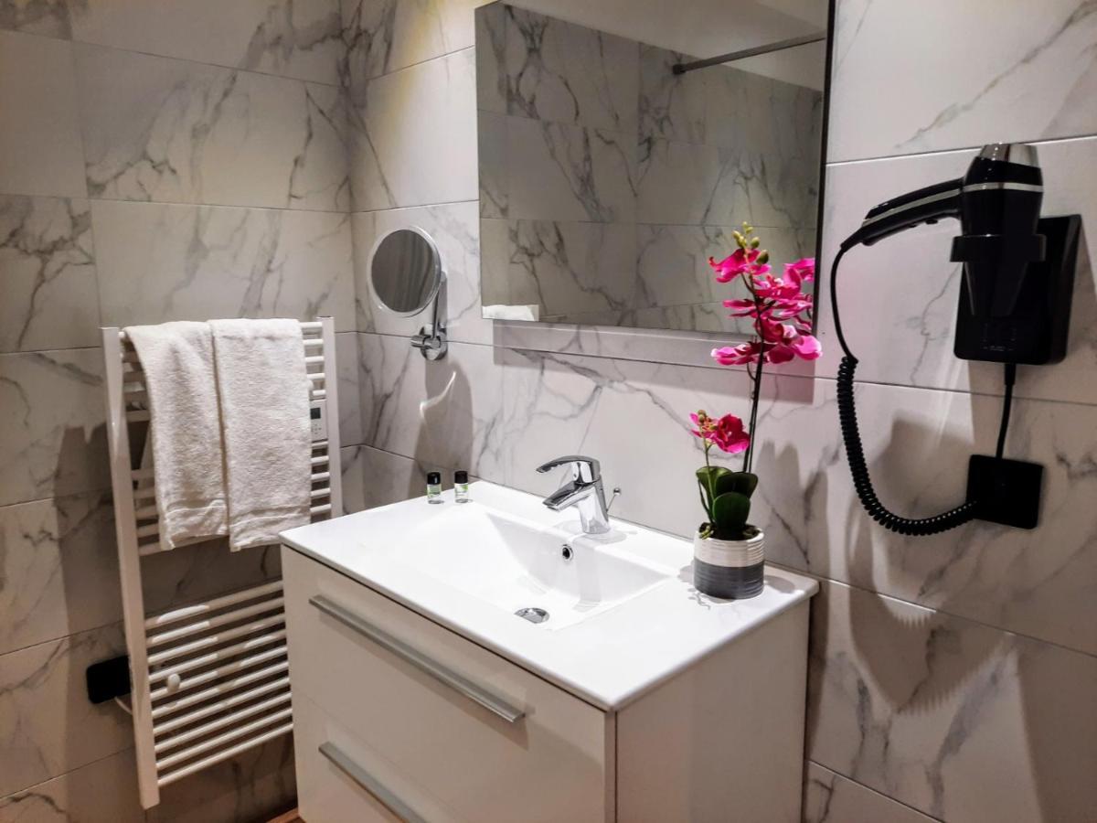 Hotel Casa Mea Santa-Maria-di-Lota Buitenkant foto